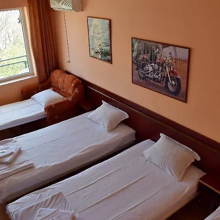 Hostel Royal Warna